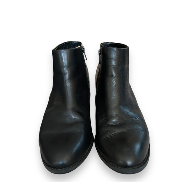 Vionic Georgia Black Smooth Leather Silver Studded Ankle Bootie Boot Shoe 9 - Picture 4 of 11